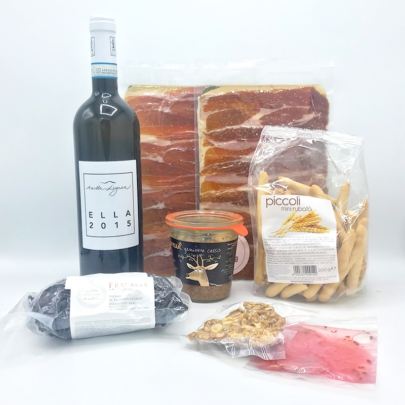Charcuterie pakket fijne vleeswaren droge ham salami terrine wijn
